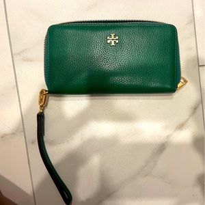 Tory Burch Green wristlet wallet